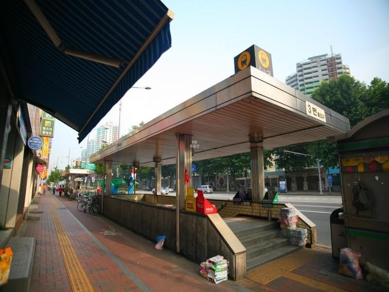 신천지하철역
