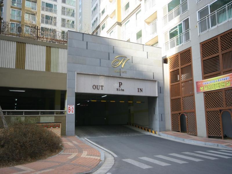 지하주차장입구