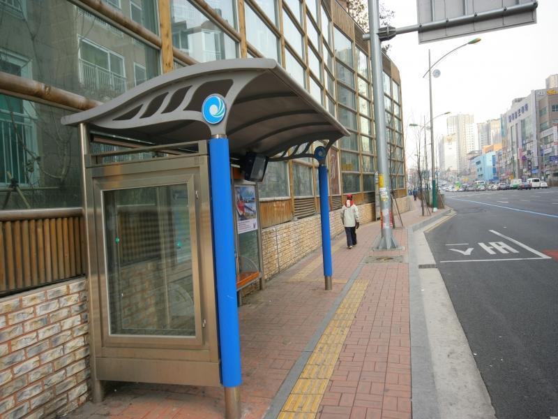 버스정류소