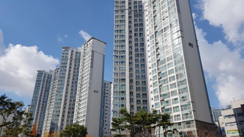 동탄나루마을신도브래뉴 아파트 단지 전경이에요
