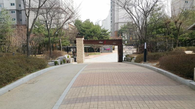 고창마을이지더원 단지 내 도로에요
