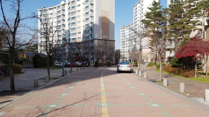 단지 내 도로이에요