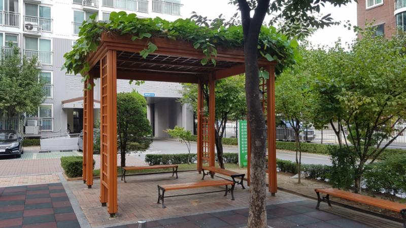 단지 내에서 즐겁고 여유로운 시간을 보낼 수 있는 쉼터 공간이에요