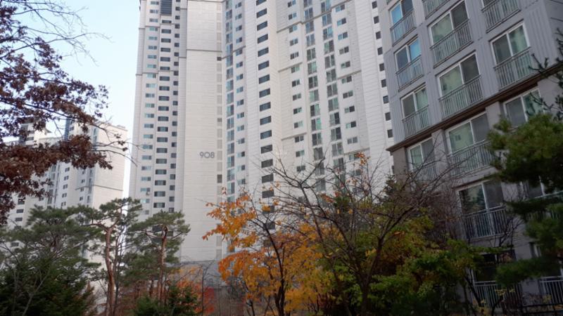 푸른마을포스코더샵2차의 깔끔하고 세련된 전경 사진이에요