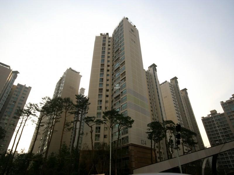124동