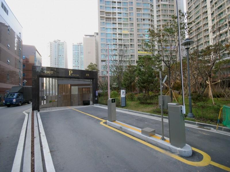 지하주차장입구