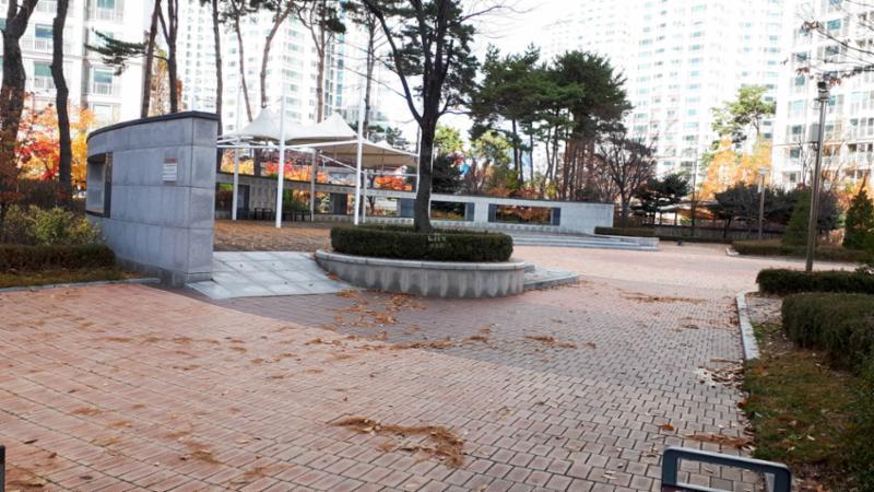 동탄예당마을신일유토빌의 단지 내 쉼터에요