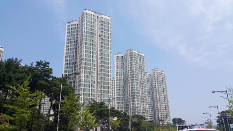동탄예당마을푸르지오의 단지 내 전경이에요