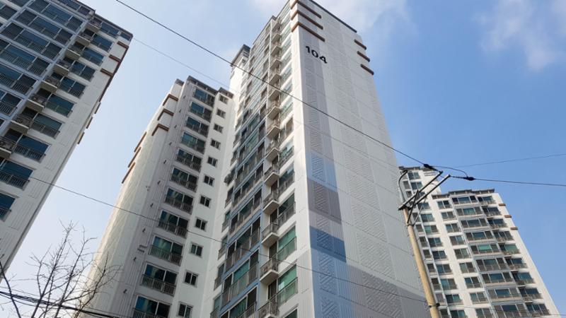 밤섬경남아너스빌 총 주차대수는 359대로 세대당 주차대수가 1