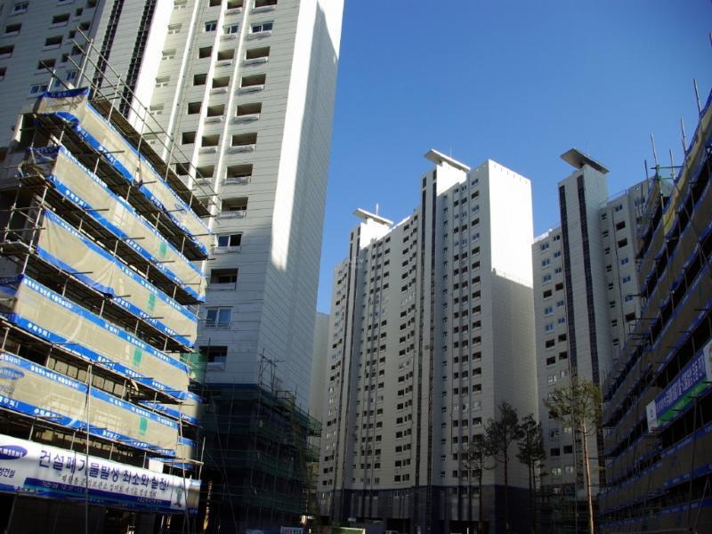 k_SG108643
