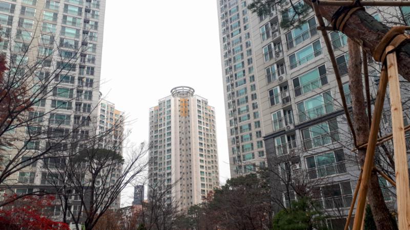 동간 거리가 넓어 쾌적한 단지 내 전경이에요