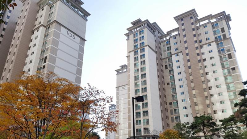 단지 주변으로 쇼핑시설 및 교통환경이 잘 구축되어 있어 주거 생활이 편리해요
