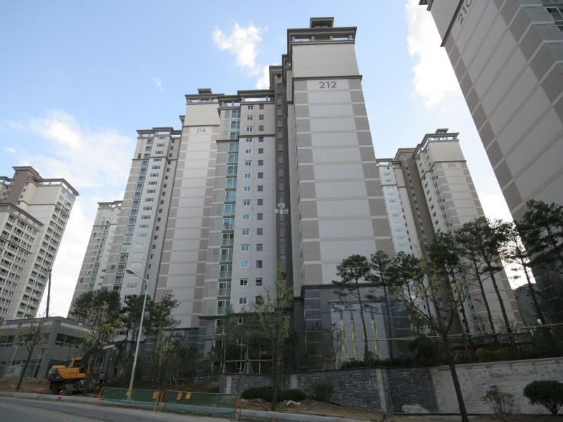 212동
