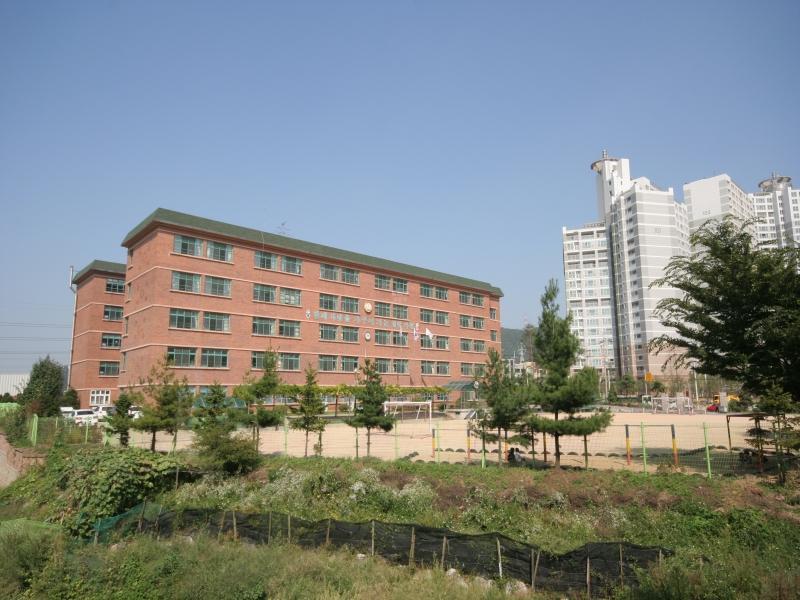 가현초교