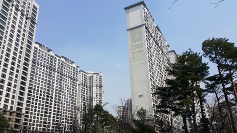 동간 거리가 넓어 쾌적한 단지 내 전경이에요