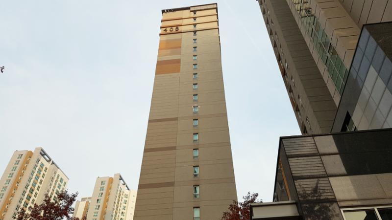단지 내에 주민쉼터, 커뮤니티 시설 등이 있어 편리한 주거 생활을 누릴 수 있는 단지에요