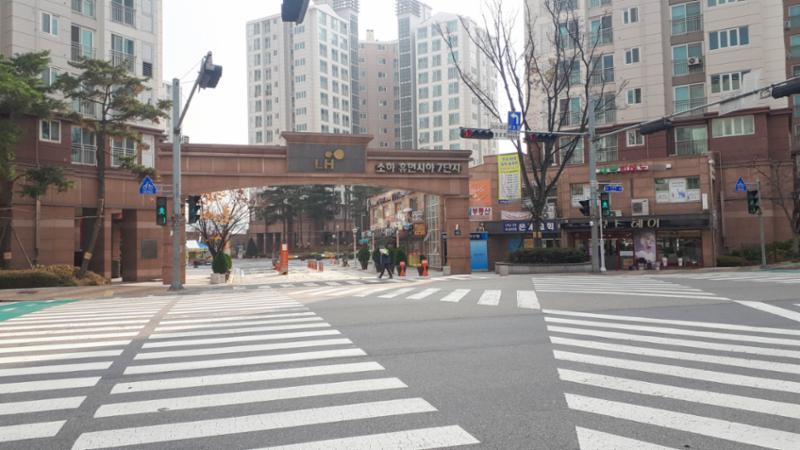 휴먼시아7단지 단지정문입니다