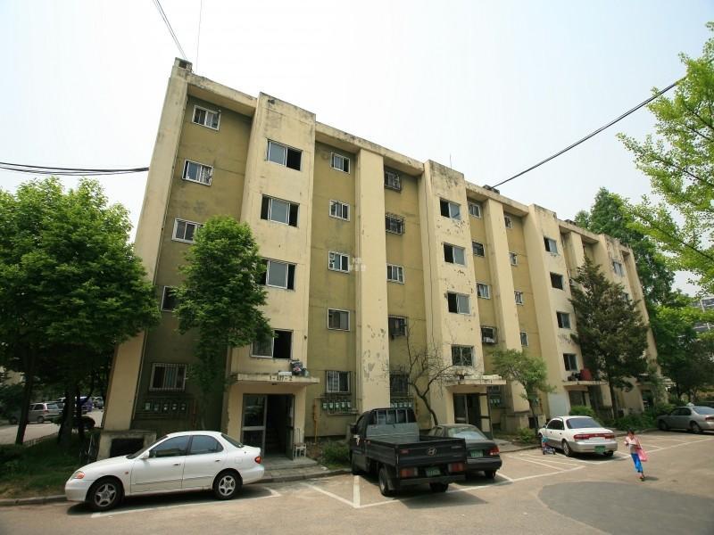 27동