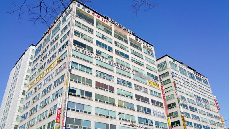 측면에서 바라본 모습입니다