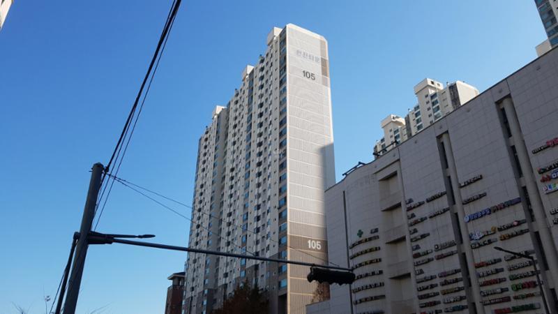 행당한진타운 주변으로 대현산공원이 인접해 있어 쾌적한 자연환경을 누릴 수 있는 단지에요
