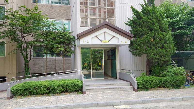 대림강변타운 1층 공동현관이에요