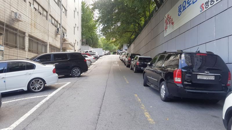 각 세대로 진입할 수 있는 단지 내 도로에요