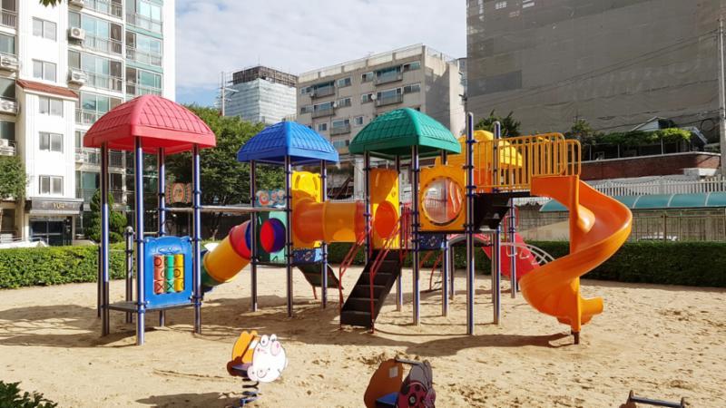 단지 내 놀이터에요