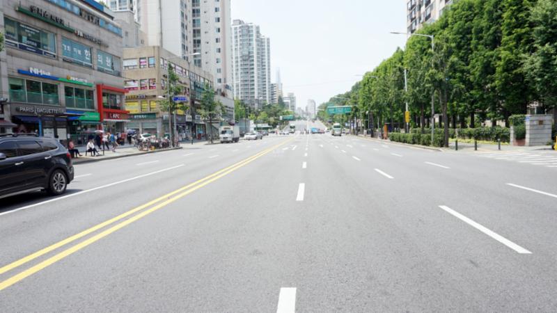 단지와 인접해 있는 오금로 입니다