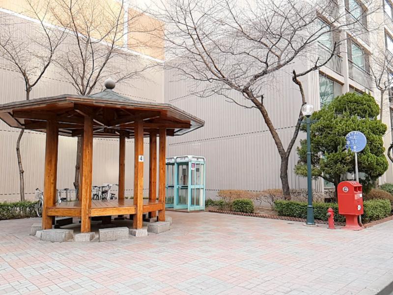 단지 곳곳에 설치된 주민 휴게시설이구요