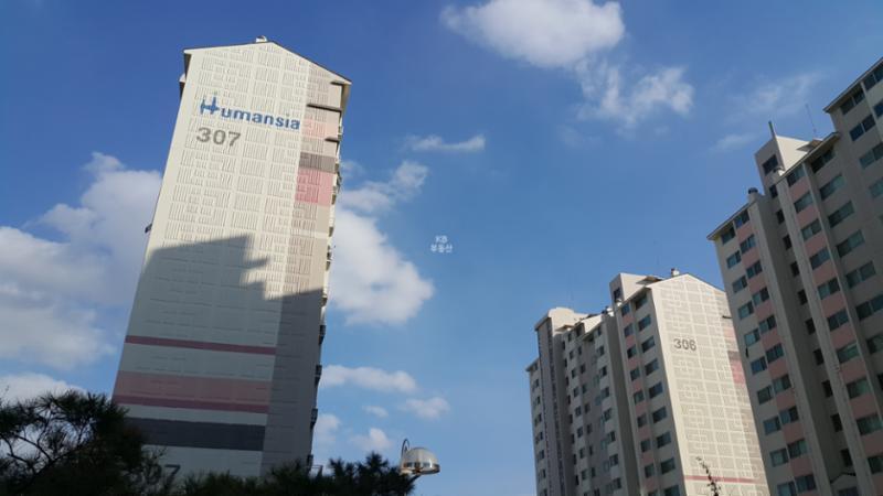 오정생활휴먼시아3단지는 총8개동, 550가구로 이루어져 있으며 지역난방(열병합)을 사용하고 있습니다