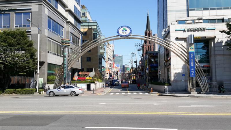 송파구청 앞에 위치한 방이동먹자골목입니다