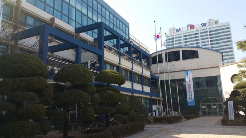 1996년 개교한 한가람 고등학교 입니다