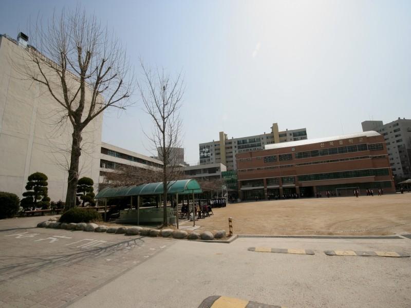 신목중교