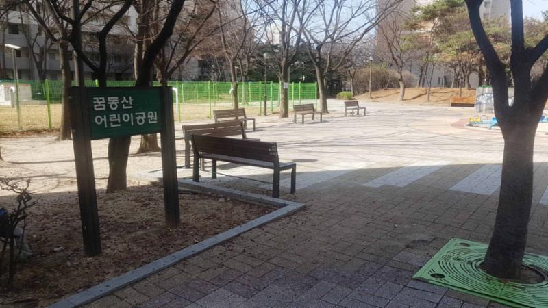단지 내 작은 공원이 있어 저녁이나 주말에 가벼운 산책을 즐기기에도 안성맞춤이에요
