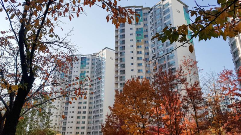 단지 주변으로 다양한 초, 중 , 고 학군이 인접해 있어 도보권으로 통학이 가능한 단지에요
