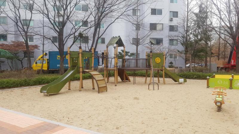 놀이터이구요