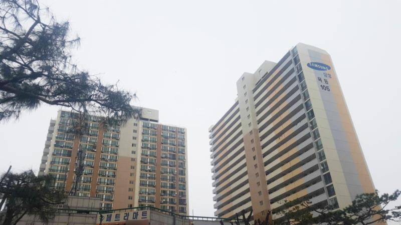외부에서 바라본 105동, 106동 전경 입니다