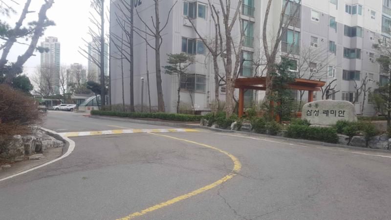 목동삼성아파트 정문입니다