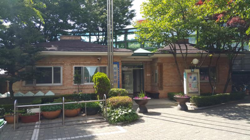 래미안2차 내 관리사무소 입니다