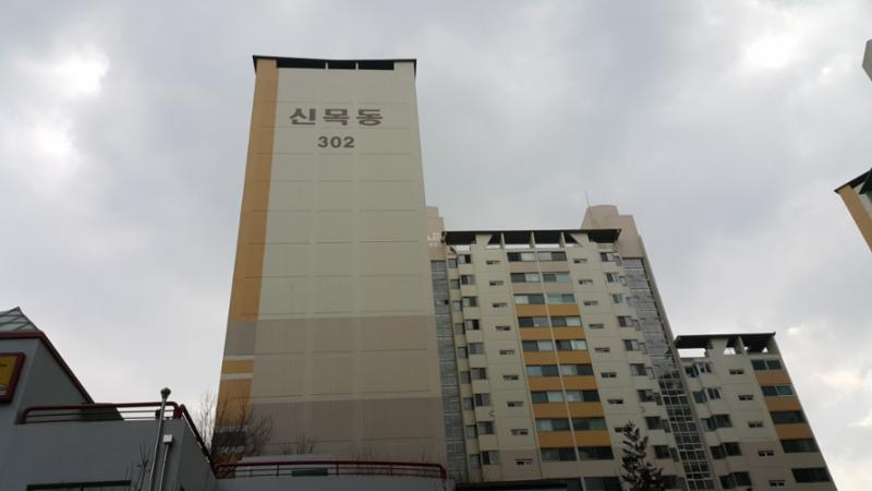 302동 모습입니다