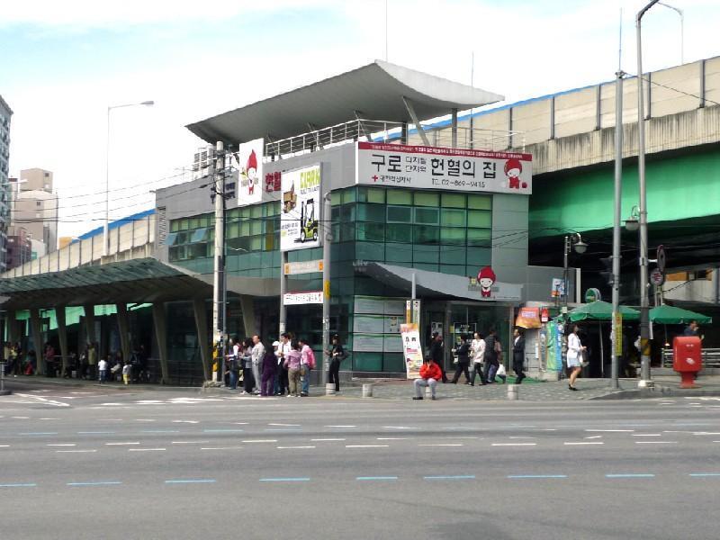구로디지털단지역