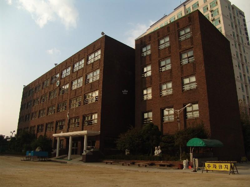 유석초등학교
