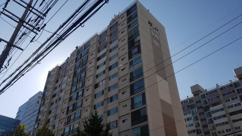 단지 주변으로 2호선, 5호선 영등포구청역이 인접해 있어 도심지로의 출퇴근이 편리해요