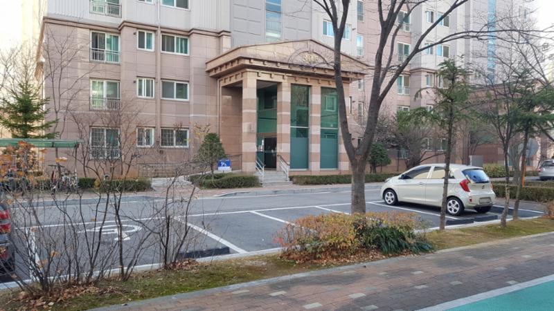 총 774대를 주차할 수 있는 넉넉한 주차공간이에요