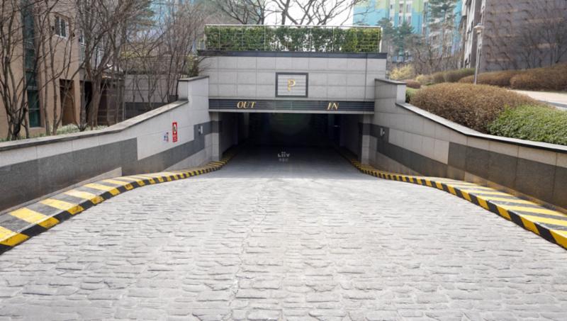 단지 지하주차장이에요