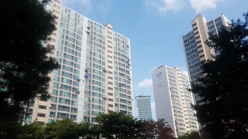 총 1,302세대, 18개 동으로 구성된 문래자이에요