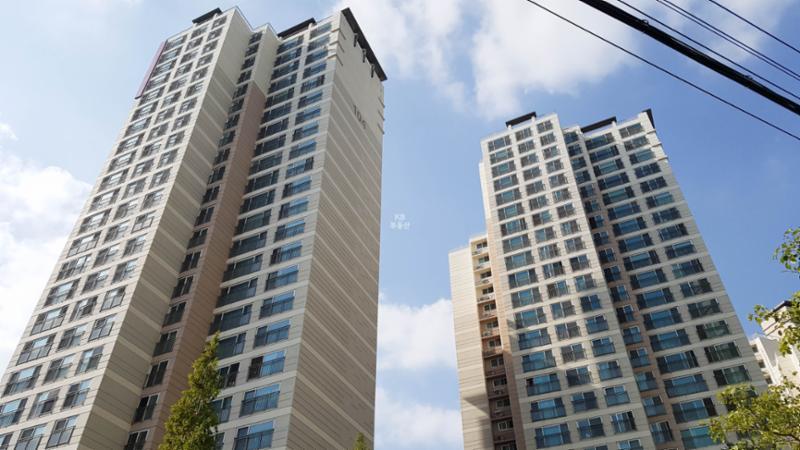 석수아이파크 단지 전경이에요