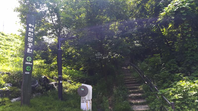 단지 주변으로 일자산허브천문공원이 위치해 있습니다