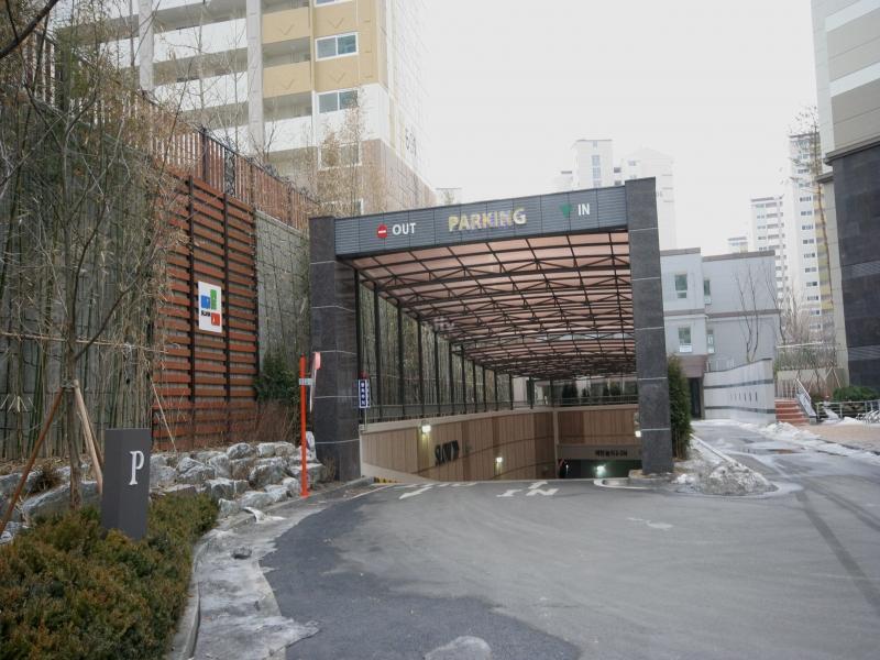 지하주차장입구