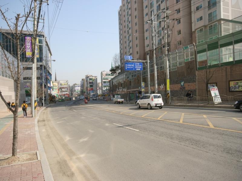 단지앞중심도로